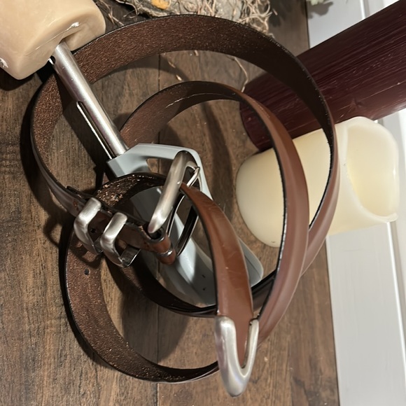 Mens Camel Colored Leather Belt Silver Hardware - Picture 3 of 9